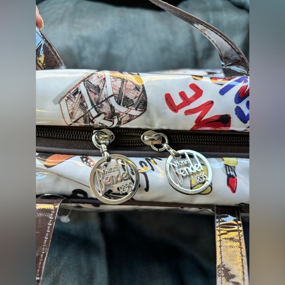 Henri Bendel Weekend Hanging Travel Toiletry Bag - Picture 2 of 6